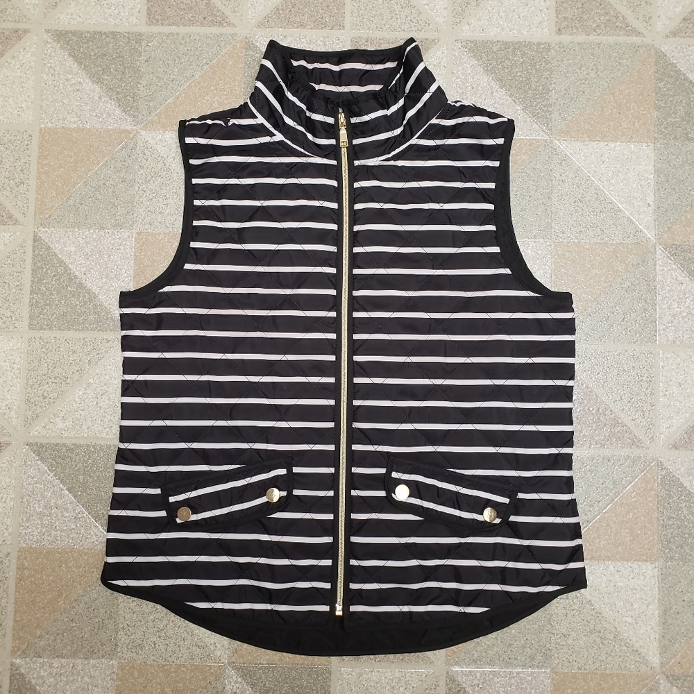 Onque Casuals Womens Petite Size PM Zip Up Black And White Striped Vest